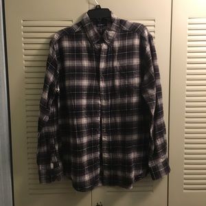 Croft & Barrow Men’s Blk/White Plaid Shirt
